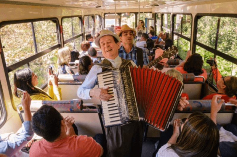 Tour Linha Bela + Almoço Italiano + Recolhimento