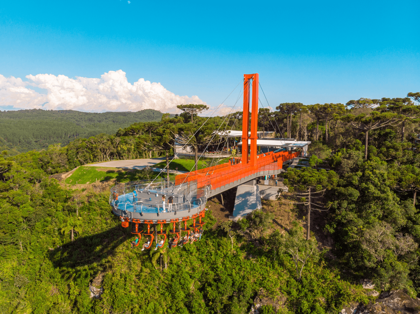 Skyglass Canela: Onde o Céu e o Abismo se Encontram em uma Jornada Épica
